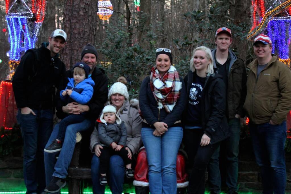 Rural Life On A Real Christmas Tree Farm! Hallmark Experience! Ozark Екстер'єр фото