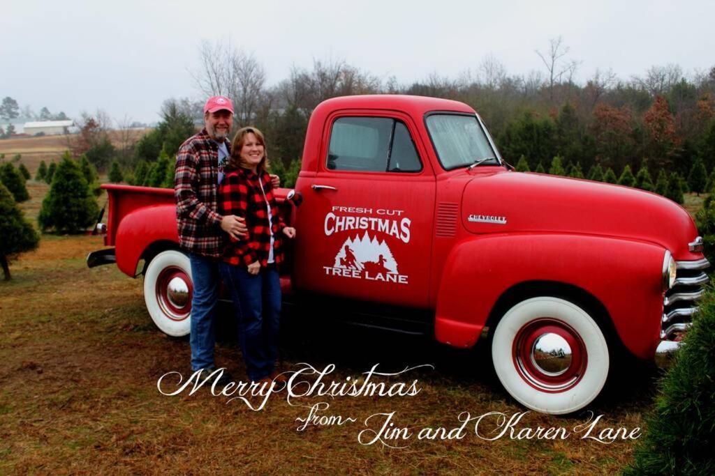 Rural Life On A Real Christmas Tree Farm! Hallmark Experience! Ozark Екстер'єр фото